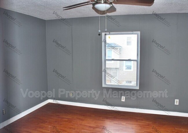 Foto del edificio - 300 N White Ave