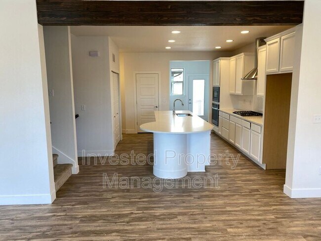 Building Photo - 5882 N Galena St