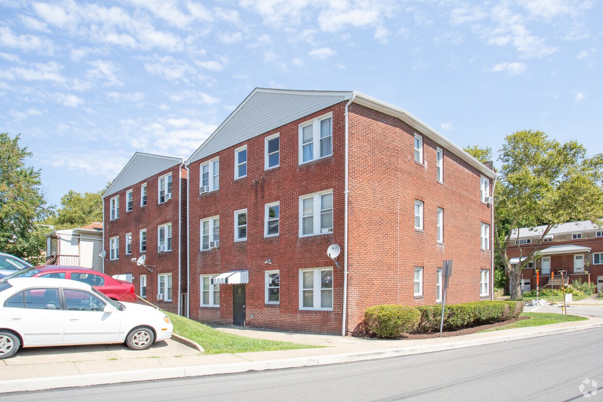 Foto del edificio - 1203-1207 Kelton Ave