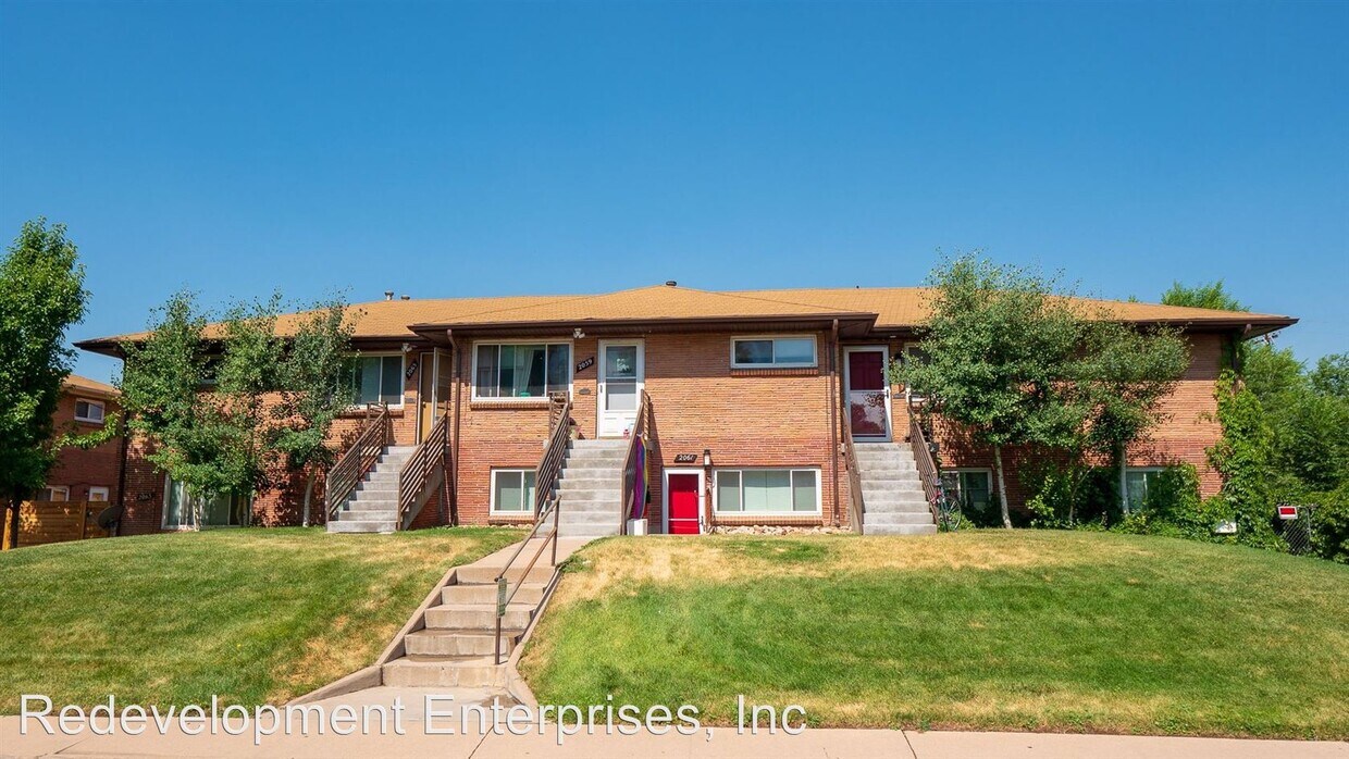 Primary Photo - 2055 S Lincoln St