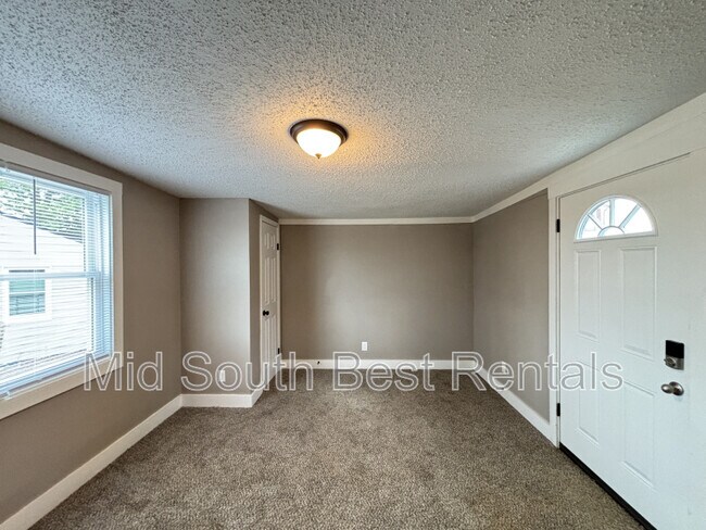 Foto del edificio - 4600 Grand Ave