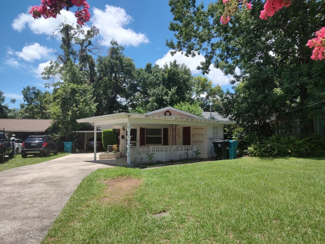 Foto principal - 1406 Lake Highland Dr