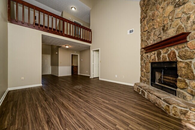 Foto del edificio - 5796 Trent Walk Dr