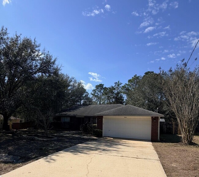 Building Photo - 205 Villacrest Dr