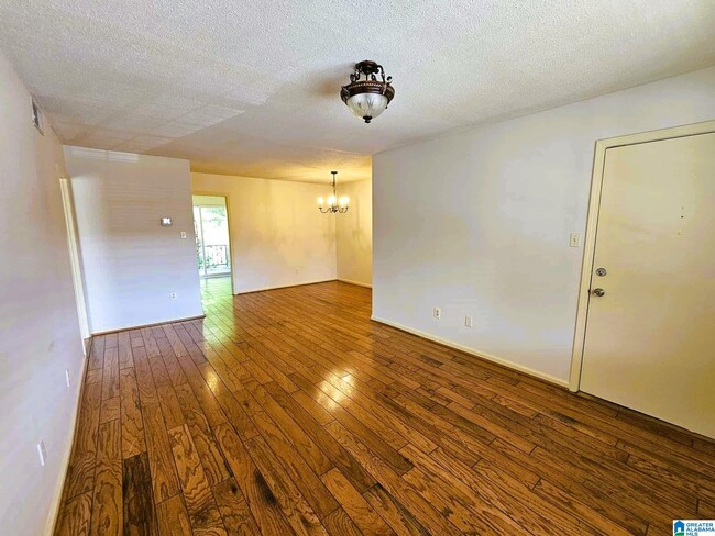 Building Photo - 3413 Sandner Ct