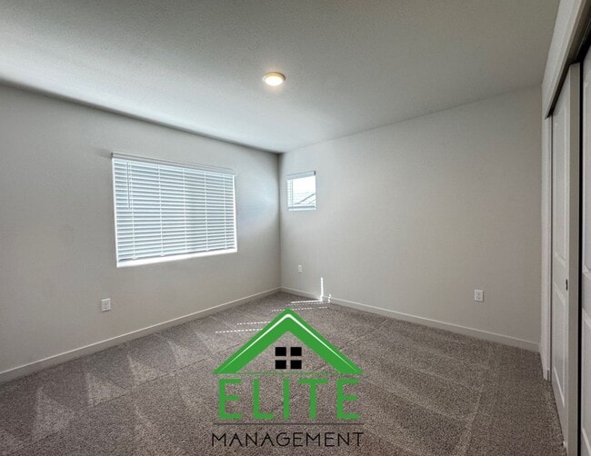 Building Photo - A Stunning Brand-New Home in a Prime Locat...