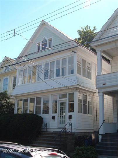 Building Photo - 34 Barclay St