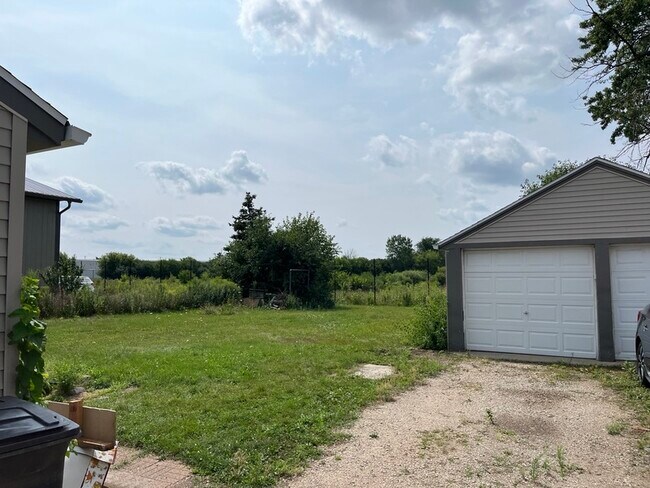 Foto del edificio - 934 Cold Spring Rd