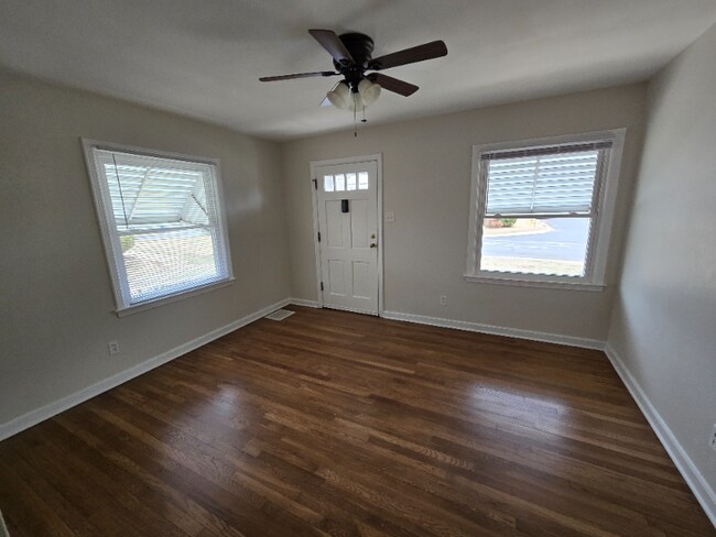 Foto del edificio - 3549 St Sebastian Ln