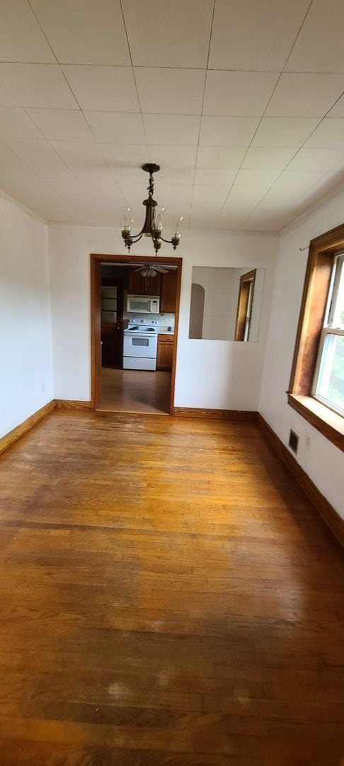 Building Photo - 3BR, 2BA SFH