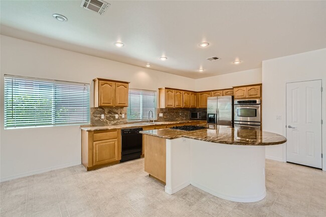 Foto del edificio - Stunning 4 Bedroom Home in SUMMERLIN!