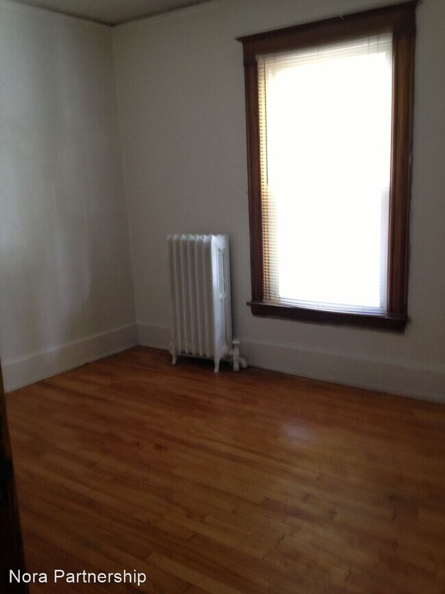 Building Photo - 3 br, 2 bath House - 1126 - 8th Street SE