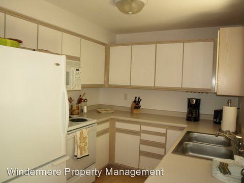Building Photo - 4243 Wintergreen Cir