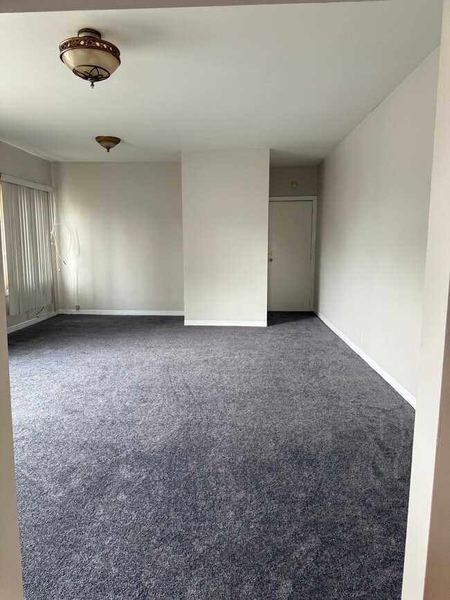 Building Photo - 9302 202nd St