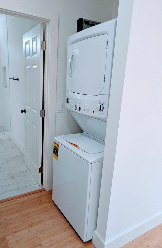 new washer/dryer - 1401 N 36th St