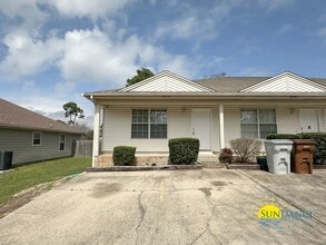 Building Photo - 8134 Tavira St