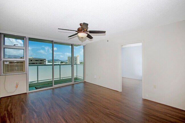 Building Photo - 3009 Ala Makahala Pl