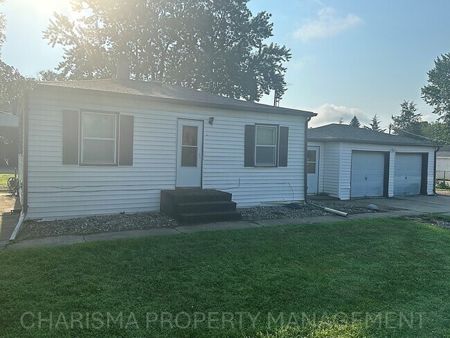 Building Photo - 3612 N 6th Ave