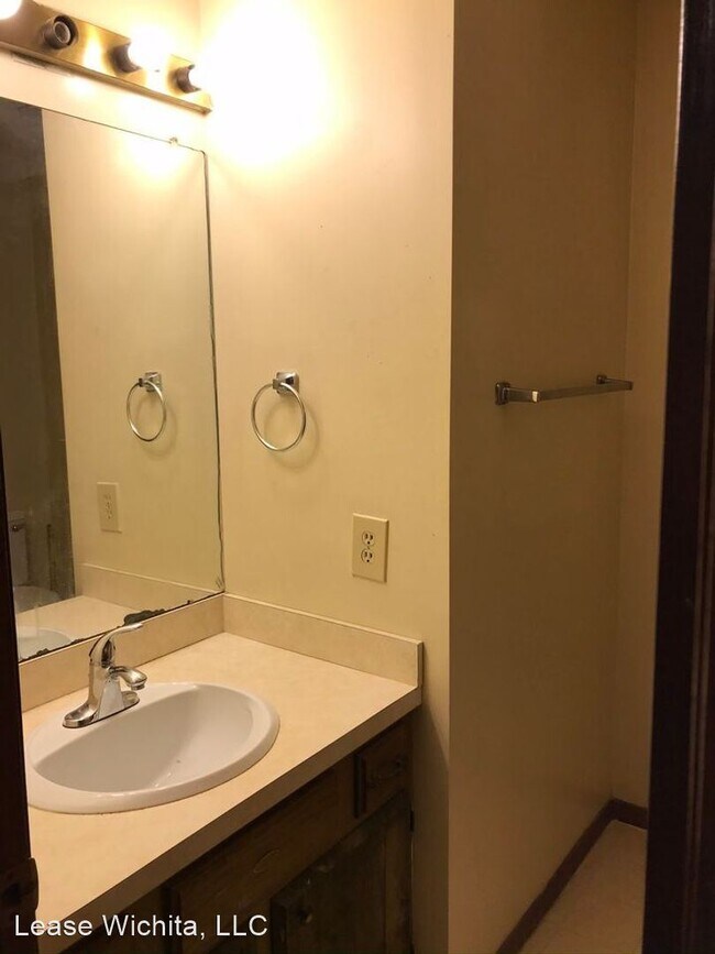 Foto del edificio - 3 br, 2 bath House - 384 N Country Acres Ave