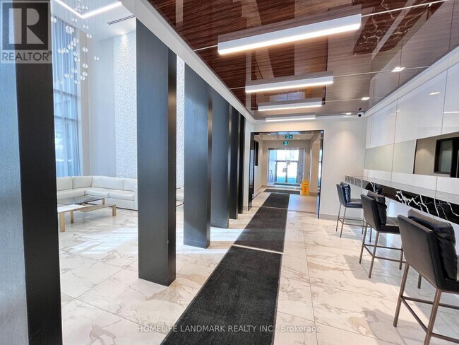 Building Photo - 32 Forest Manor Rd