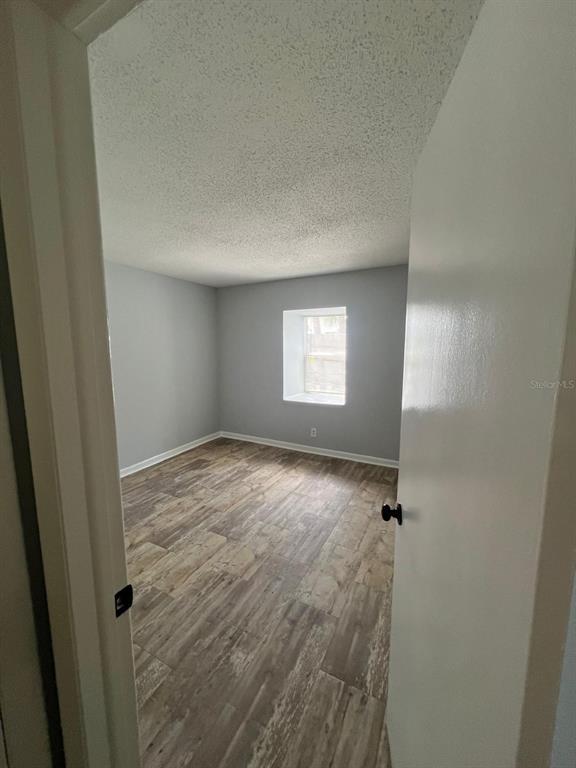 Foto del edificio - 9122 Tudor Dr