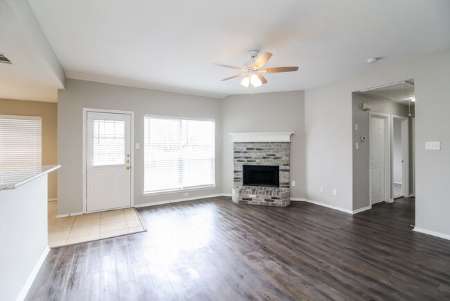 Building Photo - 1502 Killdee Ct