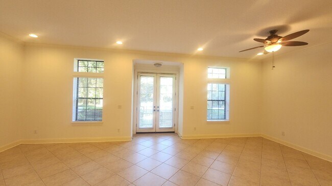 Foto del edificio - Absolutely Stunning 3 Bed 2.5 bath in Palencia St Johns County