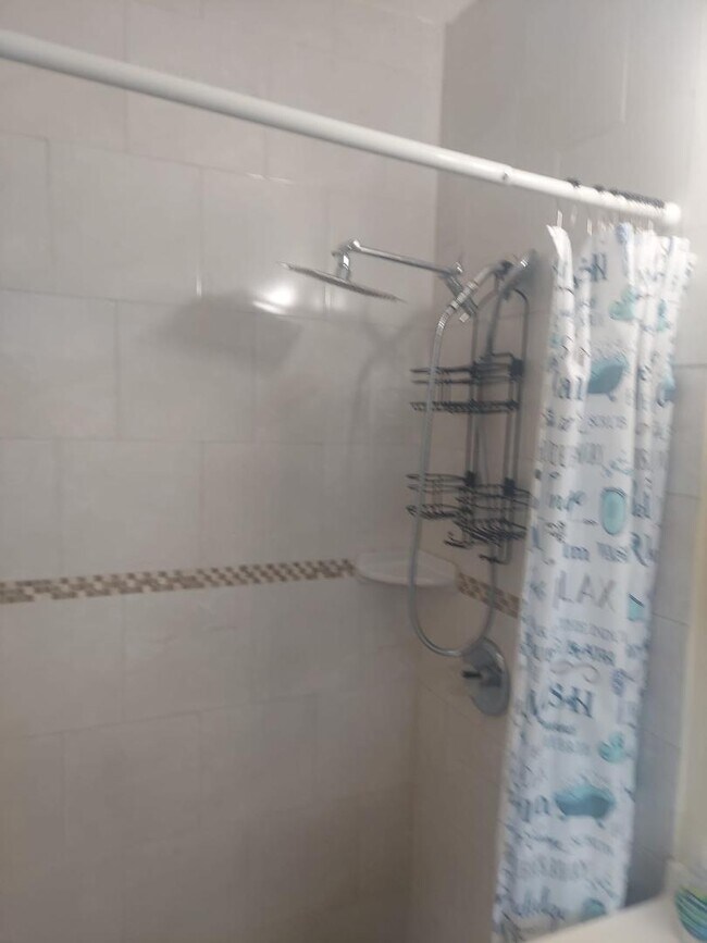 Photo - 5471 Ravenswood Rd Apartment