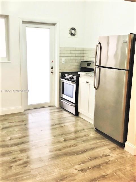 Building Photo - 105 S Shore Dr