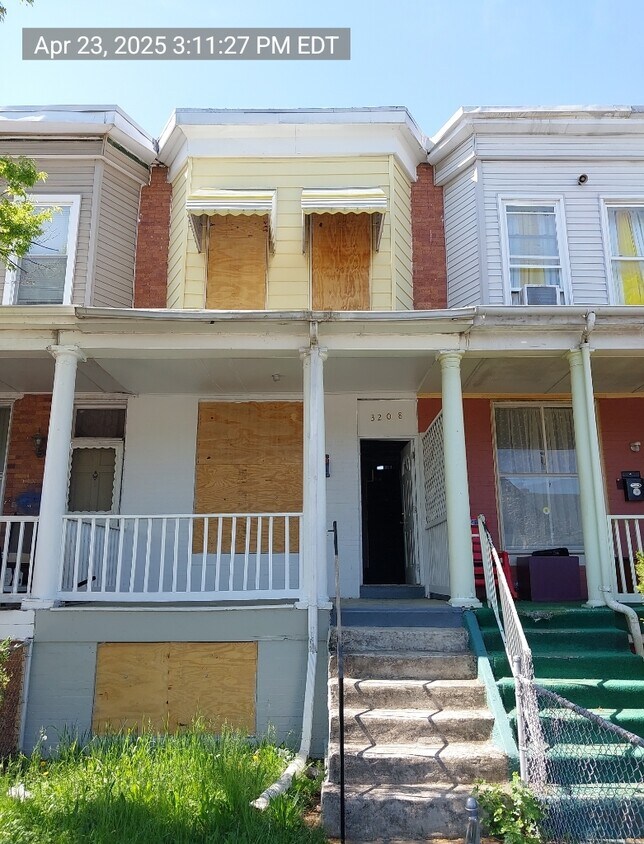 Foto principal - 3208 W Belvedere Ave