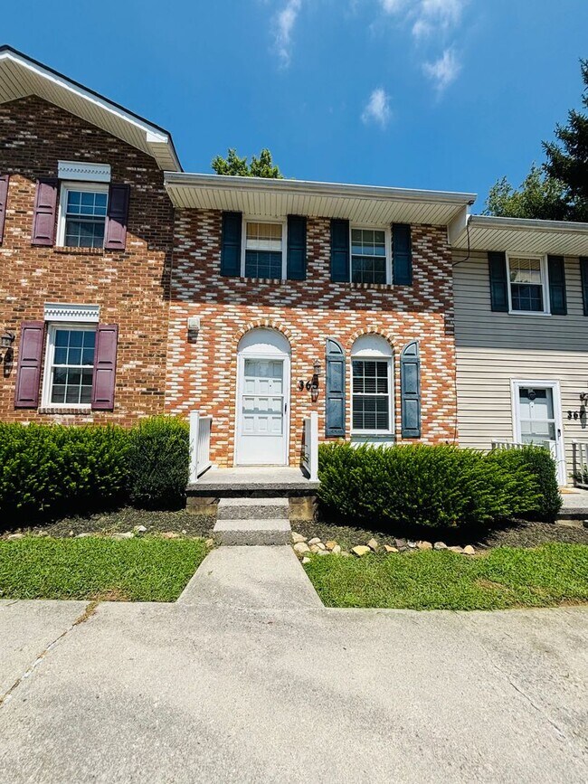 Foto del edificio - 2 Bedroom, 1.5 Bath Townhouse