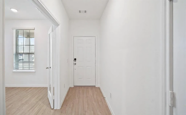 Foto del edificio - 335 Shady Cedar Hl Ln