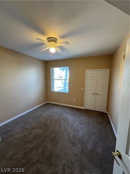 Building Photo - 6955 N Durango Dr