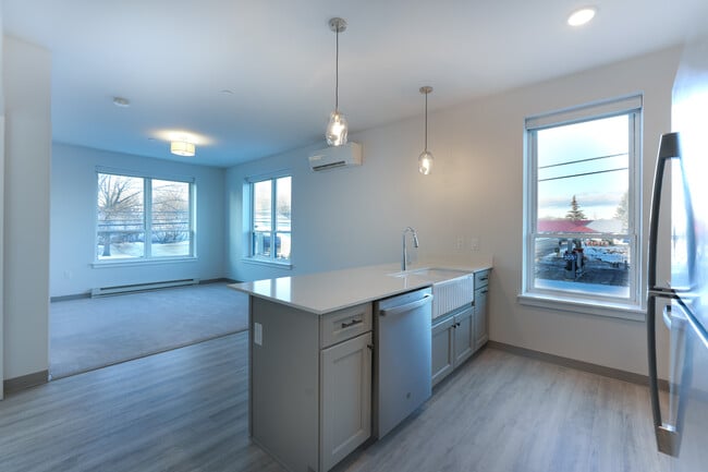 Building Photo - City Gardens