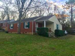 Building Photo - 902 Gibson Dr