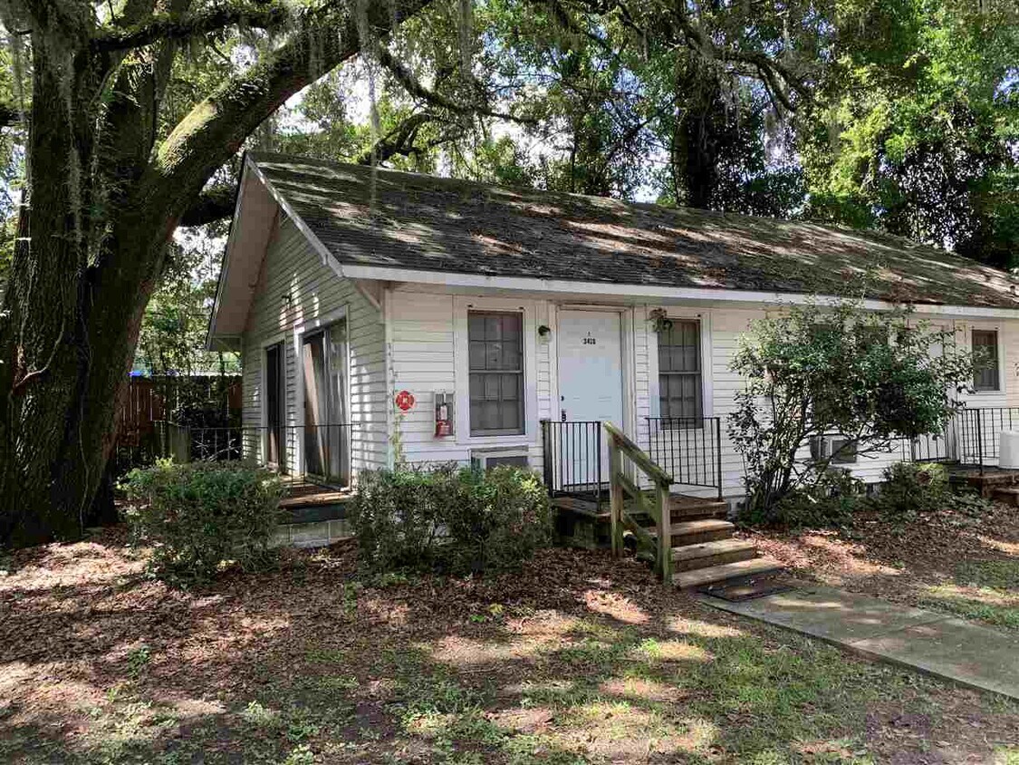 Primary Photo - 3418 N Monroe St