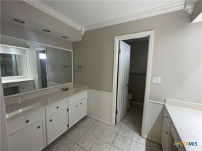 Building Photo - 101 Rio Vista Dr