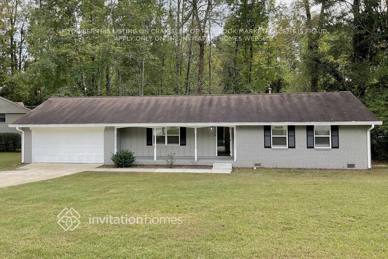 Primary Photo - 2045 Devore Dr SW