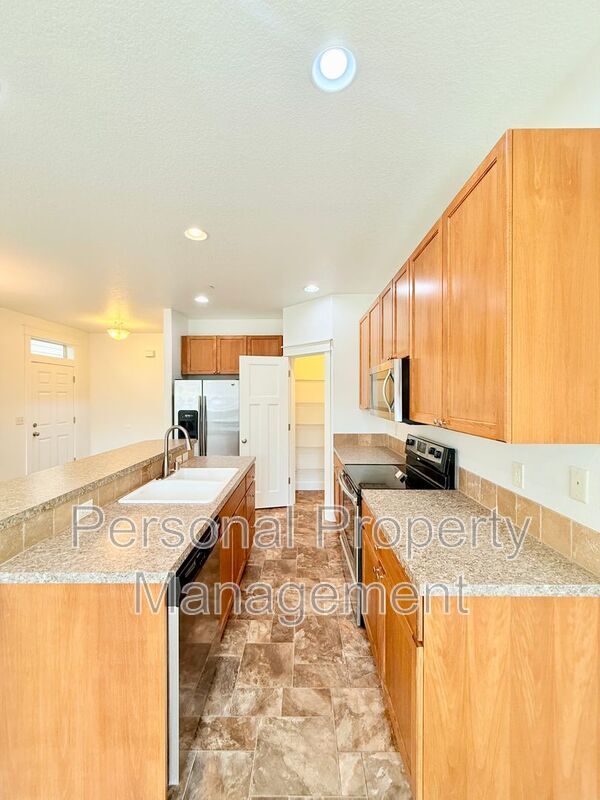 Foto del edificio - 3326 NW 47th Dr
