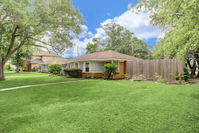 Building Photo - 5667 Wickersham Ln