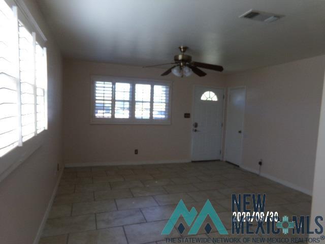 Building Photo - 1705 W Hermosa Dr