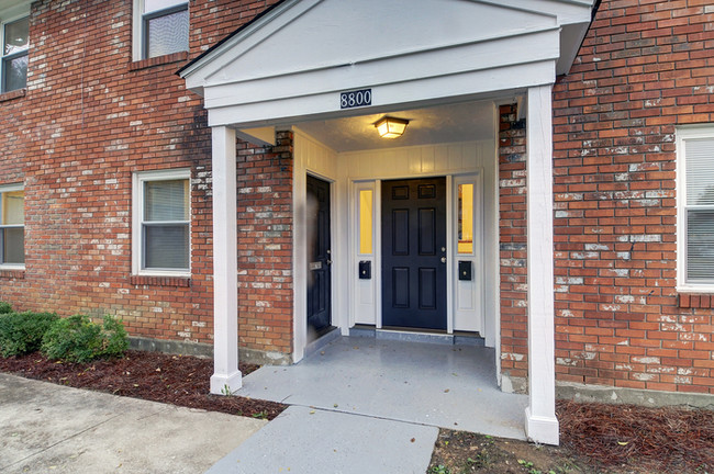 Foto del edificio - 8800 Malvern Hill Rd