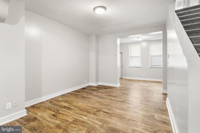 Foto del edificio - 544 N Allison St