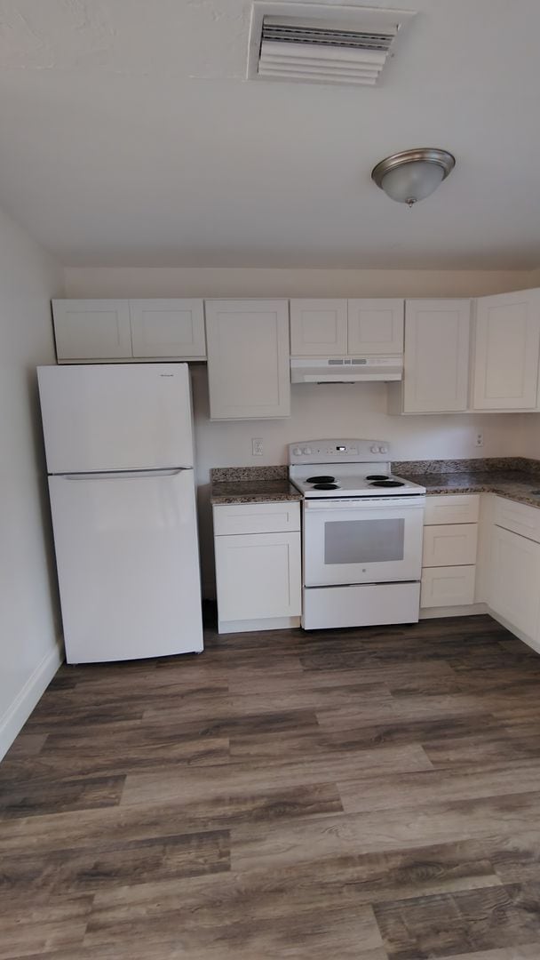 Photo - Beautiful home!