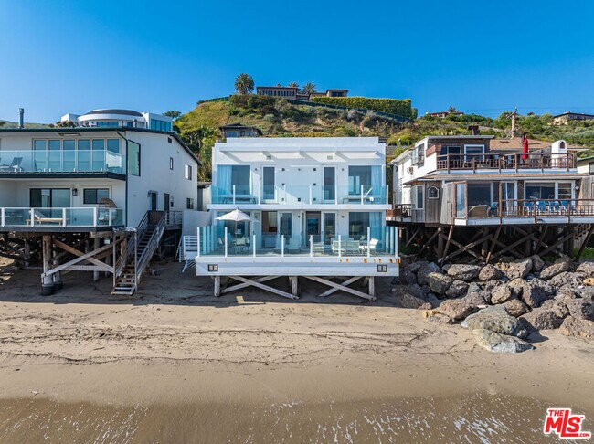 Building Photo - 25212 Malibu Rd