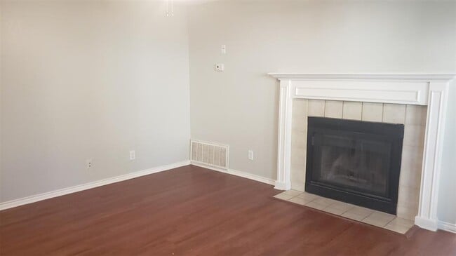 Building Photo - 371 Fantail Loop