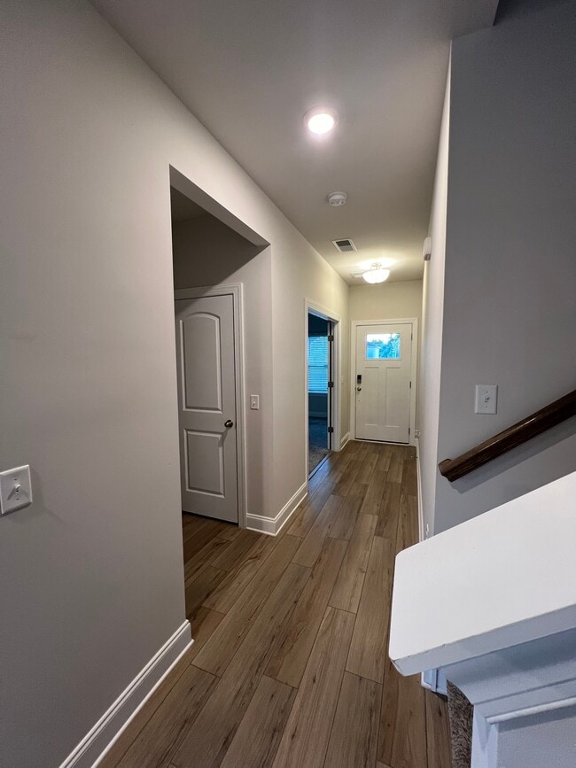 Building Photo - 3630 Mathewson Way