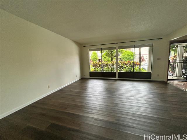 Building Photo - 98-1784-1784 Ka?ahumanu St
