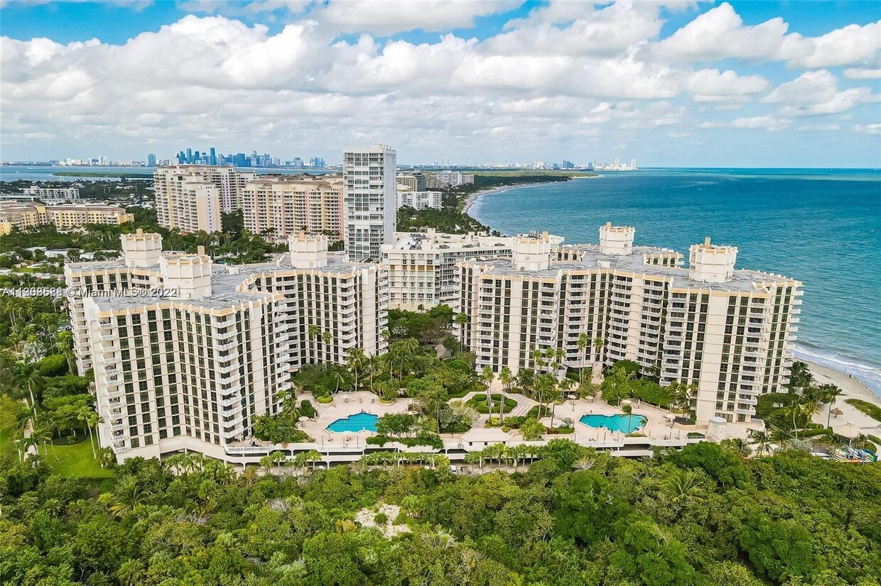 1121 Crandon Blvd Unit E304, Miami, FL 33149 Condo for Rent in Miami