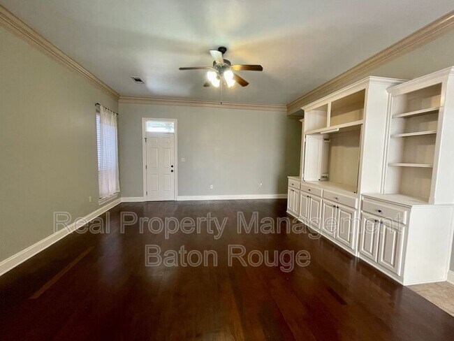 Building Photo - 684 Summer Breeze Dr